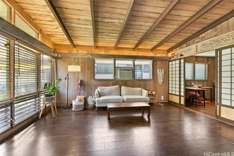 1485 Haku St, Honolulu, HI 96819