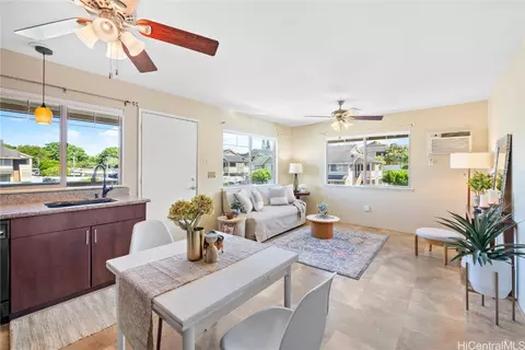 95-1000 Ukuwai St #305, Mililani, HI 96789