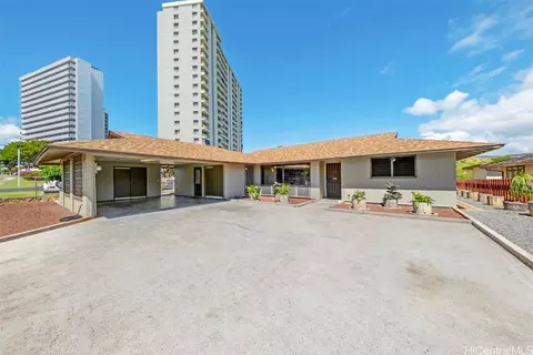 1168 Ala Napunani St, Honolulu, HI 96818