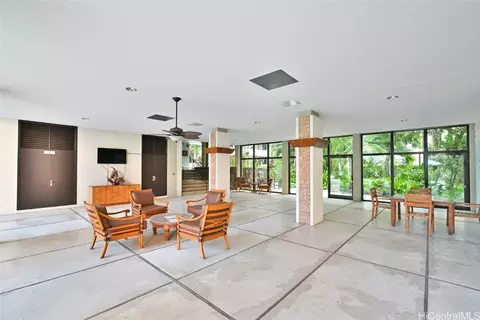 425 Ena Rd #805B, Honolulu, HI 96815