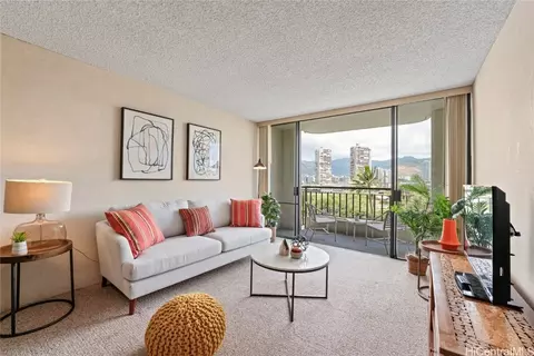 440 Seaside Ave #803, Honolulu, HI 96815