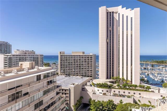 1700 Ala Moana Blvd #2103, Honolulu, HI 96815