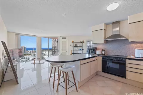 801 S King St #2704, Honolulu, HI 96813