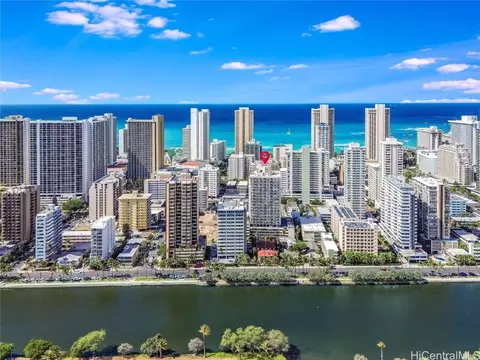 2452 Tusitala St #1002, Honolulu, HI 96815