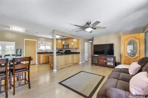 3649 Puuku Mauka Dr, Honolulu, HI 96818