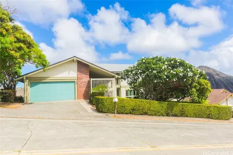 935 Kaluanui Rd, Honolulu, HI 96825