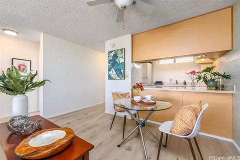 1555 Pohaku St #B510, Honolulu, HI 96817