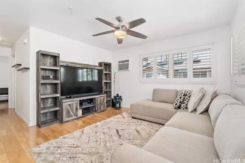 91-1021 Kamaaha Ave #902, Kapolei, HI 96707
