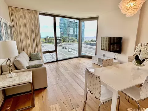 1001 Queen St #1012, Honolulu, HI 96814