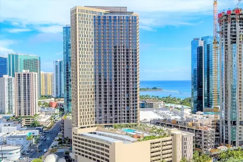 987 Queen St #S4-002, Honolulu, HI 96814