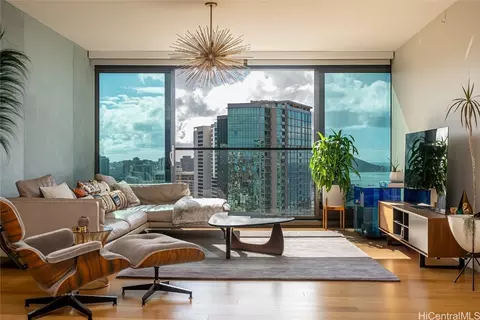 1108 Auahi St #3202, Honolulu, HI 96814