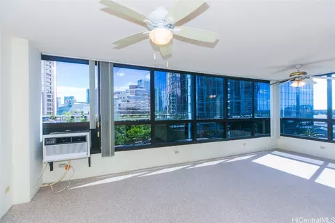 876 Curtis St #804, Honolulu, HI 96813