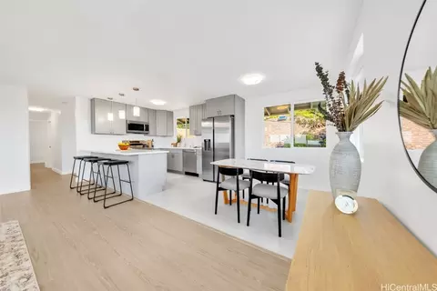 3454 Paalea St, Honolulu, HI 96816