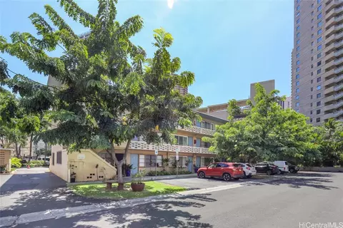 1821 Lipeepee St #104, Honolulu, HI 96815
