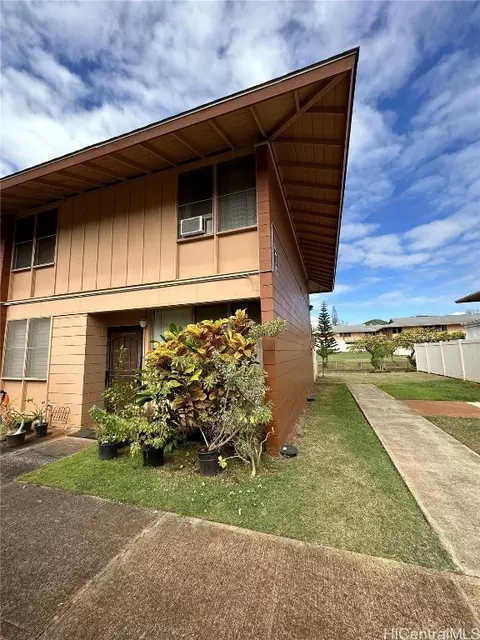 1164 Hoola Pl #7F, Pearl City, HI 96782