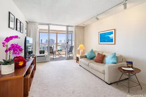 1556 Piikoi St #1708, Honolulu, HI 96822
