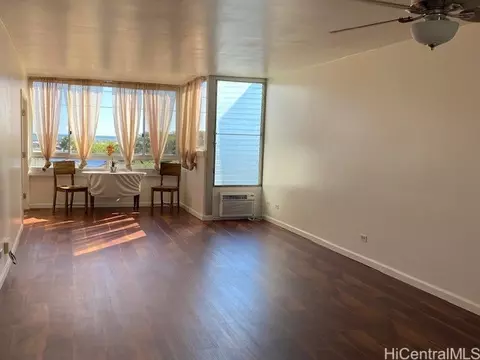 1015 Ala Napunani St #503, Honolulu, HI 96818