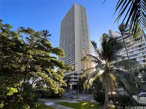 445 Seaside Ave #3518, Honolulu, HI 96815