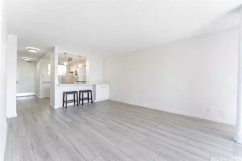 750 Kaheka St #703, Honolulu, HI 96814