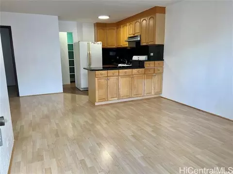 1508 Kewalo St #302A, Honolulu, HI 96822