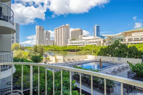 1717 Ala Wai Blvd #404, Honolulu, HI 96815