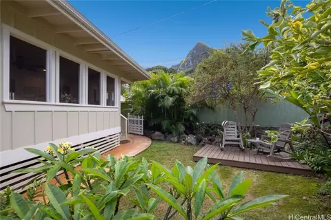 51-051 Huamalani St, Kaaawa, HI 96730