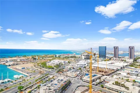 1000 Auahi St #2915, Honolulu, HI 96814