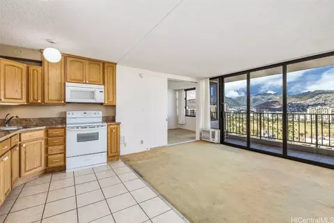 201 Ohua Ave #T2-2505, Honolulu, HI 96815