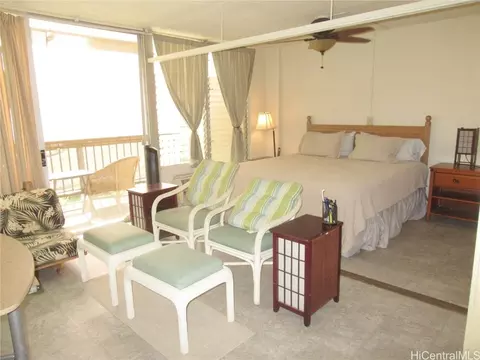2412 Koa Ave #402, Honolulu, HI 96815