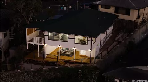 2671 Anuu Pl # P, Honolulu, HI 96819