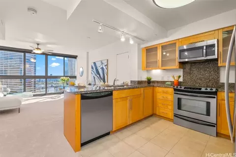 600 Queen St #2206, Honolulu, HI 96813