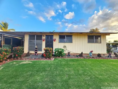 94-243 Hiwahiwa Pl, Waipahu, HI 96797