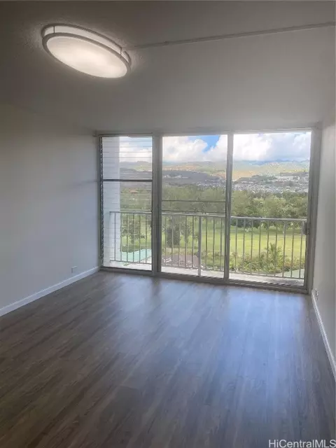 949 Ala Nanala St #903, Honolulu, HI 96818