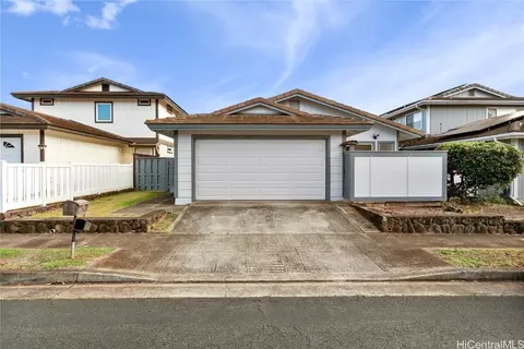 94-1007 Palaiki St, Waipahu, HI 96797