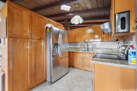 1730 Hoolehua St, Pearl City, HI 96782
