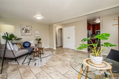 95-648 Hamumu St #J101, Mililani, HI 96789