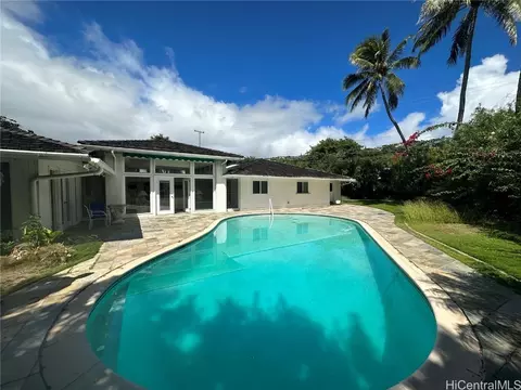 1129 Kaimoku Pl, Honolulu, HI 96821