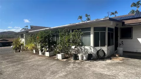 1257 Ala Napunani St, Honolulu, HI 96818
