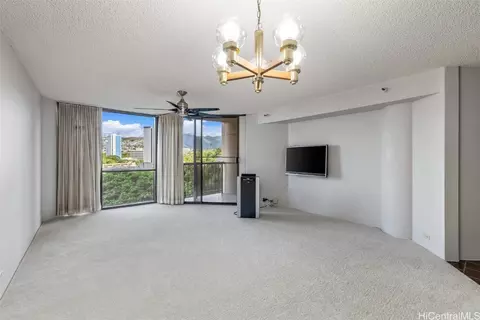 60 N Beretania St #703, Honolulu, HI 96817