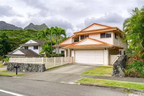 1706 Kanapuu Dr, Kailua, HI 96734