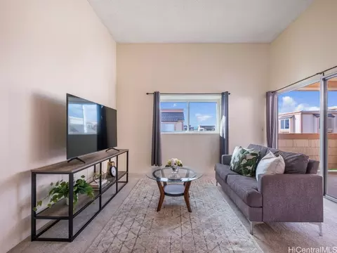 98-943 Moanalua Rd #1802, Aiea, HI 96701