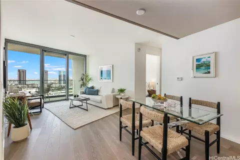 1000 Auahi St #2107, Honolulu, HI 96814