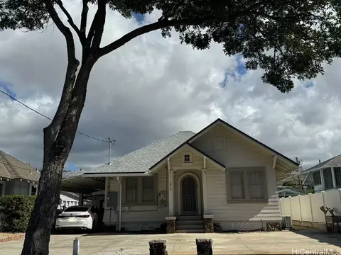 2436 Coyne St, Honolulu, HI 96826