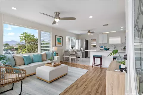 1593 Makamua St, Pearl City, HI 96782