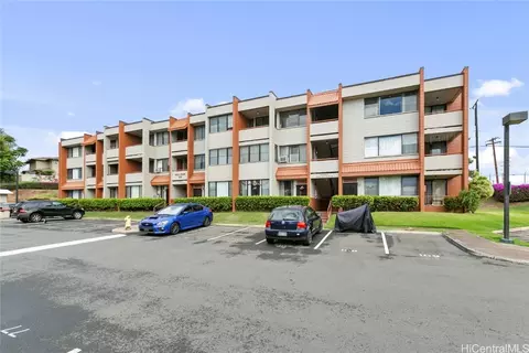 1103 Acacia Rd #206, Pearl City, HI 96782