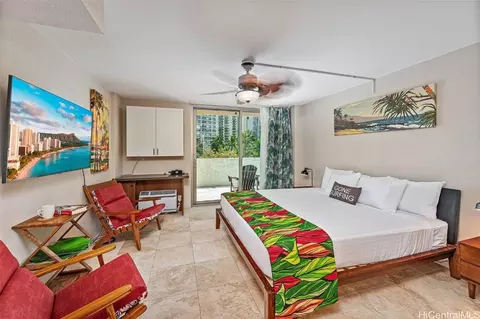 2045 Kalakaua Ave #116, Honolulu, HI 96815