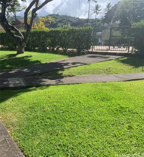 4210 Keanu St #2, Honolulu, HI 96816