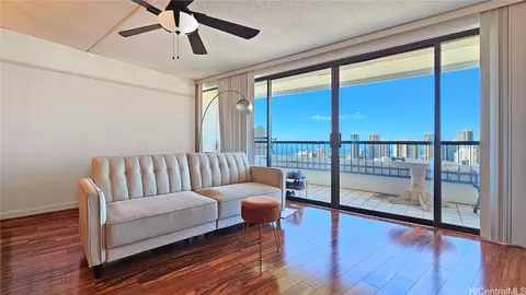 2333 Kapiolani Blvd #3011, Honolulu, HI 96826
