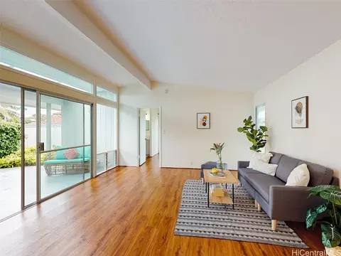 204 Aikapa St, Kailua, HI 96734