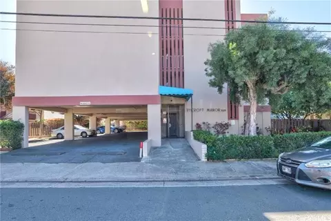 1129 Rycroft St #101, Honolulu, HI 96814